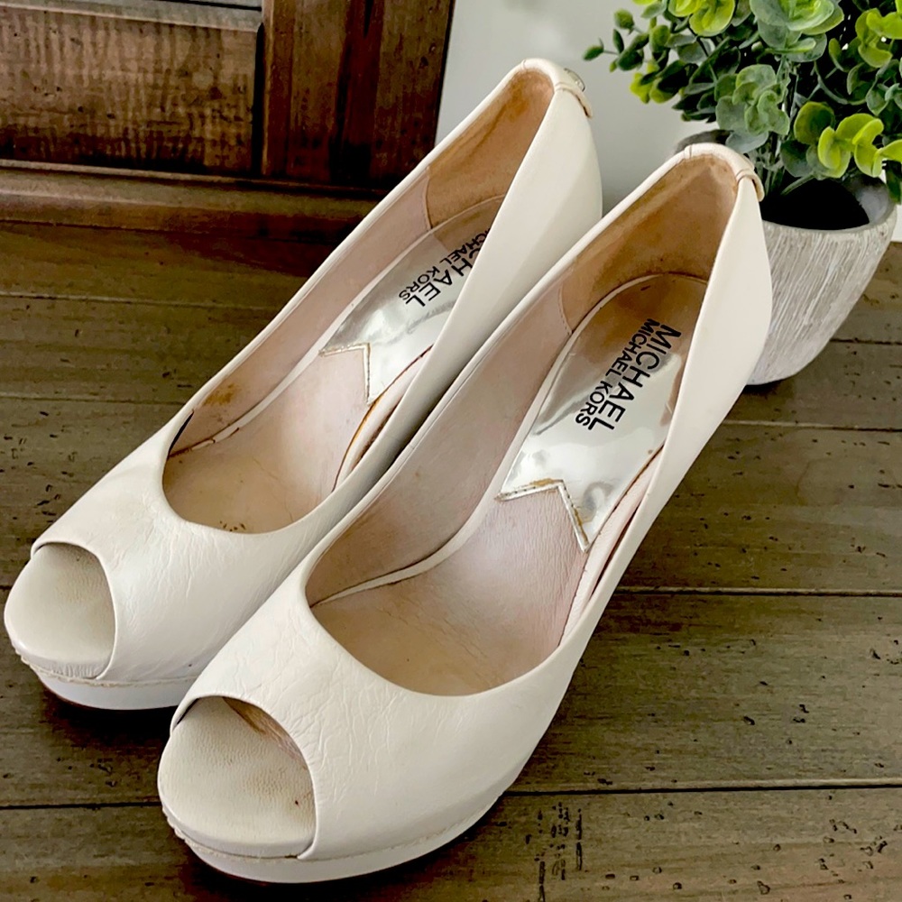White Michael Kor heels!  Check out the chrome!